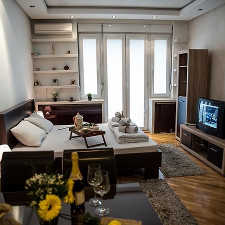 Balkan-inn Parlament apartment Beograd Bagian luar foto