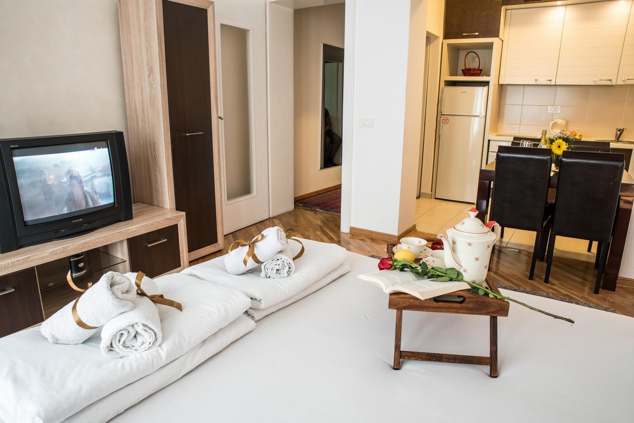Balkan-inn Parlament apartment Beograd Bagian luar foto